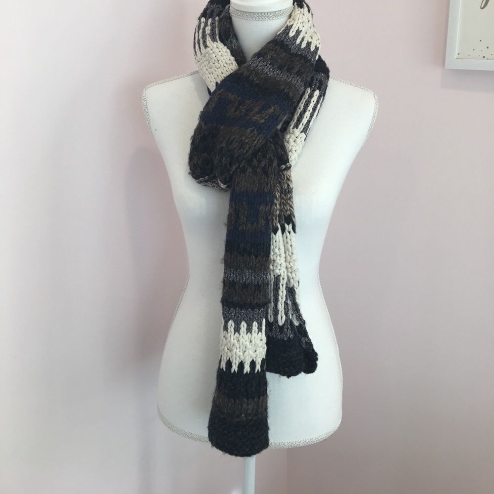 Multi-Colored Scarf - Picture 2 of 4